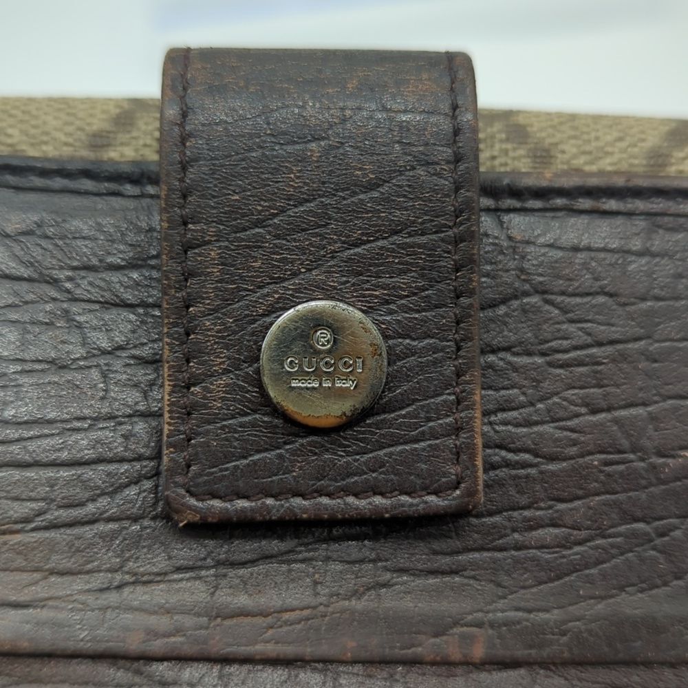 Gucci Tan and Brown Monogram Wallet - Picture 9 of 14